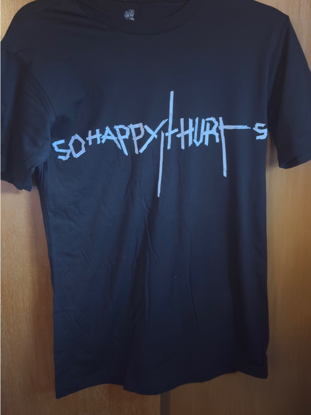 ❤️2/$25❤️Bryan Adam’s concert Tee- So Happy It Hurts NWOT